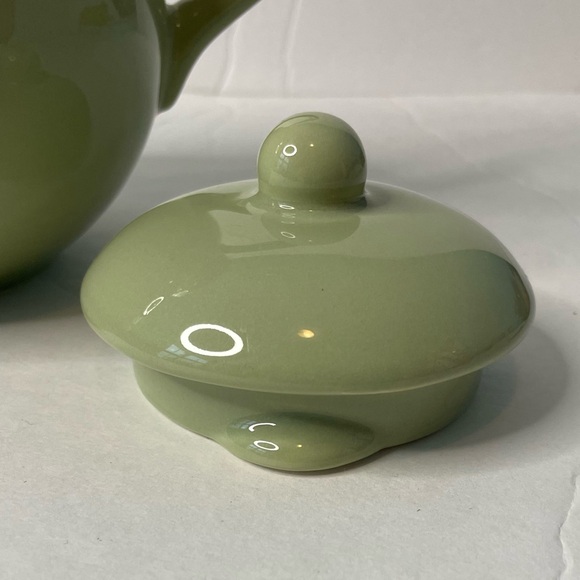 Pottery Barn EMMA Green Teapot 40oz Made In Portugal - Picture 11 of 16